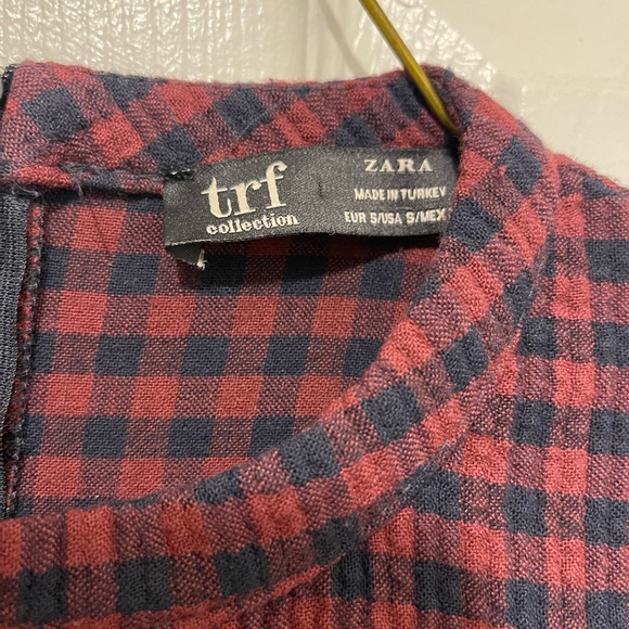 EUC Trf by Zara Peplum knit & blouse top - Picture 2 of 3